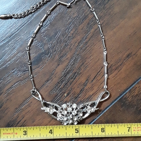 Diva Special Occasion NECKLACE - Picture 8 of 8